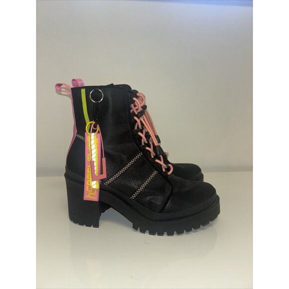 Steve Madden Women’s‎ Sz 8 Betamax Black Neon Hiking combat Boot 90s Y2K Grunge - Picture 1 of 7